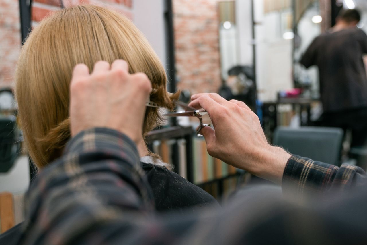 Άποψη του salon Gadure έτοιμη να υποδεχτεί επισκέπτες